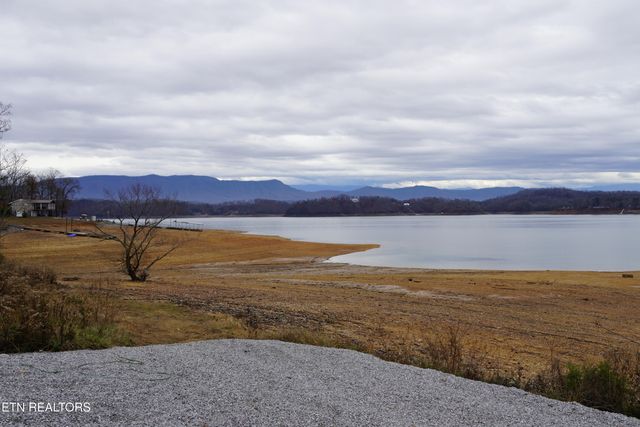 1414 Fina Lane, Dandridge, TN 37725