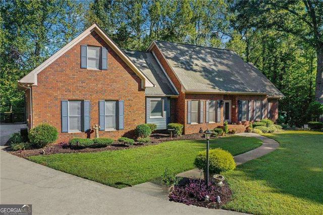 2535 Kings Court, Cumming, GA 30040