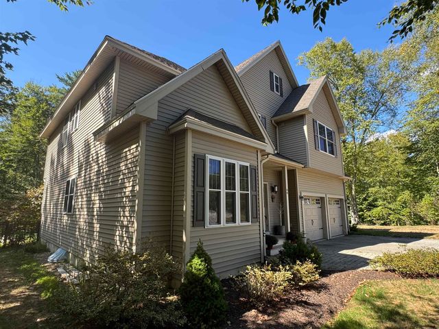 60 Spruce Ridge Drive, Brentwood, NH 03833