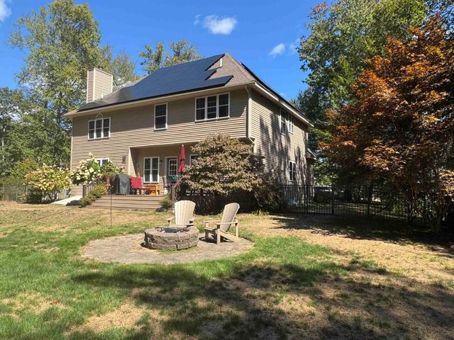 60 Spruce Ridge Drive, Brentwood, NH 03833