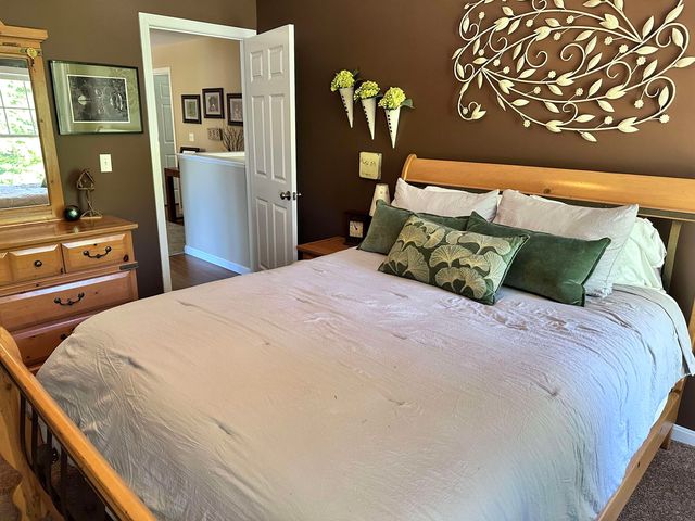 60 Spruce Ridge Drive, Brentwood, NH 03833