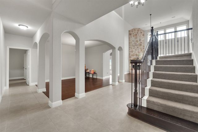 2743 Chimney Rock Road, Burleson, TX 76028