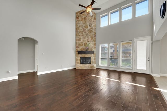 2743 Chimney Rock Road, Burleson, TX 76028