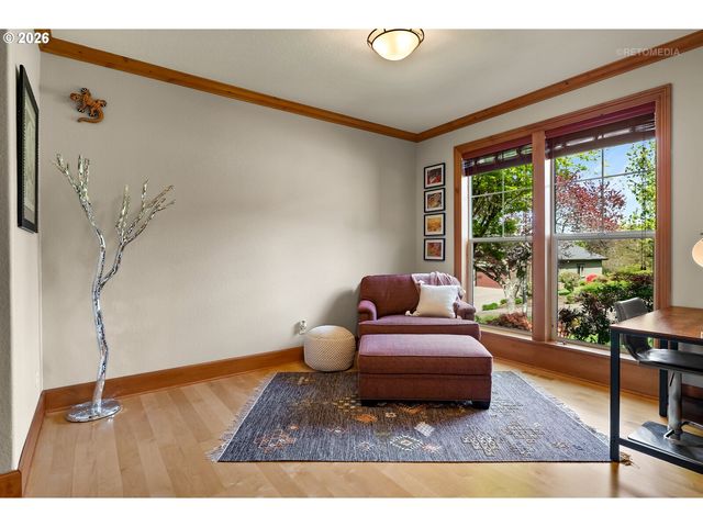 9522 Nw SKYVIEW Dr, Portland, OR 97231