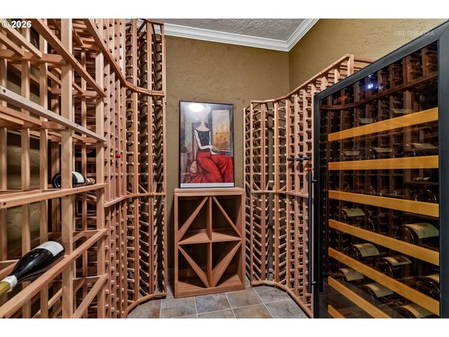 9522 Nw SKYVIEW Dr, Portland, OR 97231