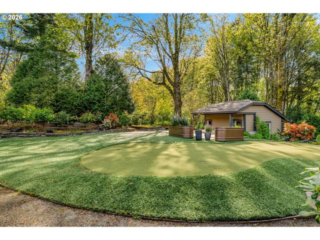 9522 Nw SKYVIEW Dr, Portland, OR 97231