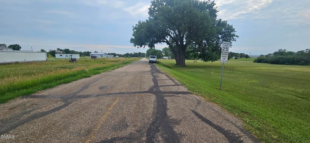 798 Fort Rice Street, Fort Rice, ND 58554 photo 11