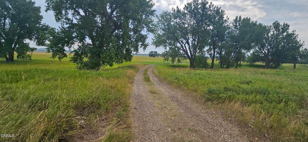 798 Fort Rice Street, Fort Rice, ND 58554 photo 13