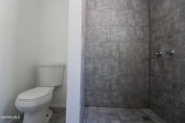 5200 CAROUSEL Drive 1, El Paso, TX 79912