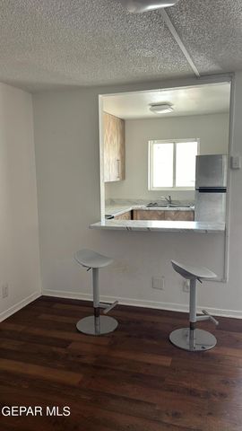 5200 CAROUSEL Drive 1, El Paso, TX 79912
