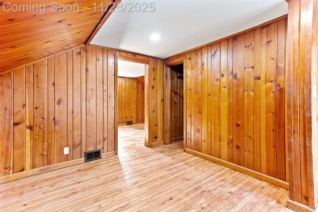 13599 Winthrop Street, Detroit, MI 48227