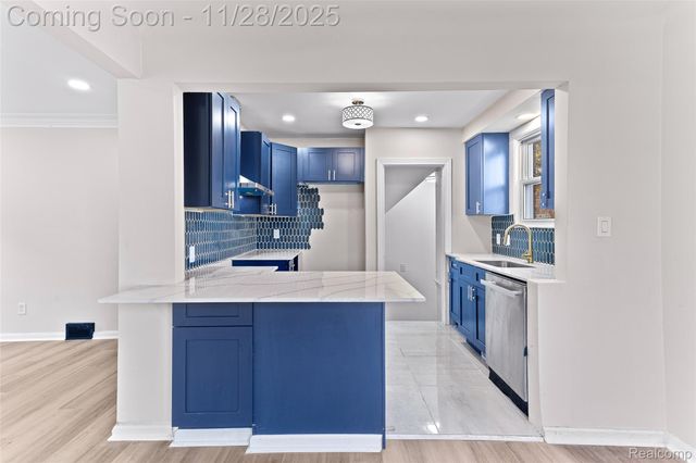 13599 Winthrop Street, Detroit, MI 48227