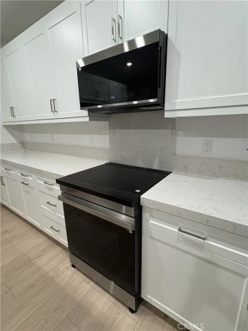 315 Honeysuckle Way, Oceanside, CA 92057