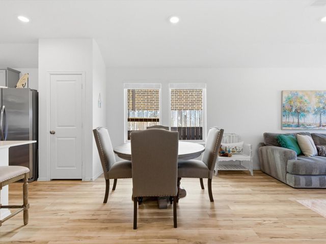 7327 Bartoncliff Drive, Katy, TX 77493