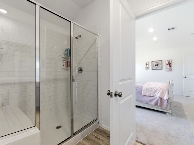 7327 Bartoncliff Drive, Katy, TX 77493