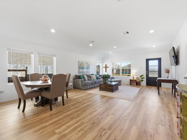 7327 Bartoncliff Drive, Katy, TX 77493