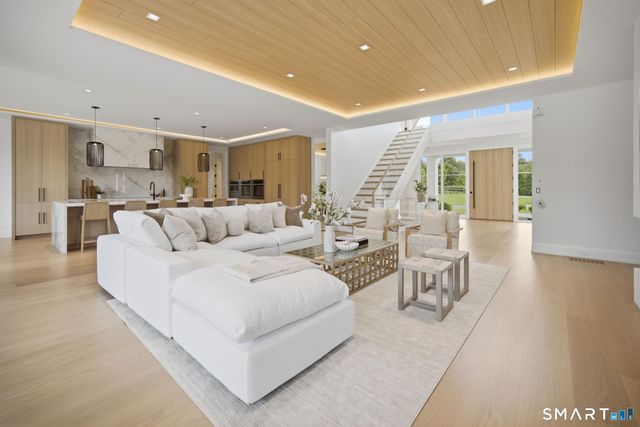 10 Beltas Farm Lane, Westport, CT 06880