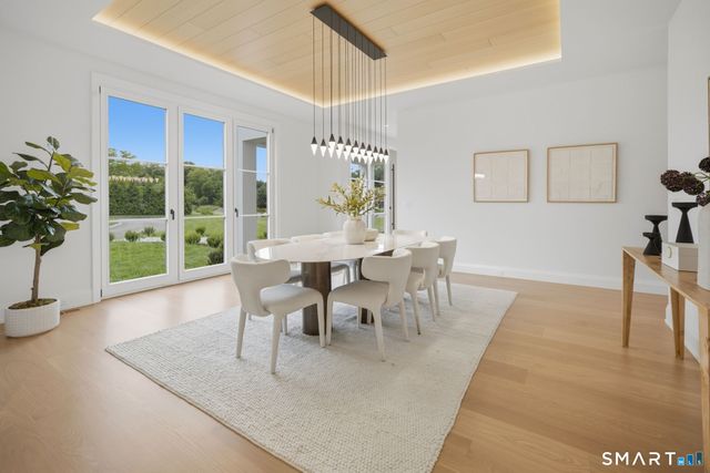 10 Beltas Farm Lane, Westport, CT 06880