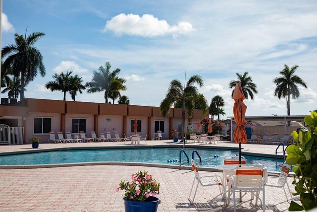 2545 Dudley Drive W K, West Palm Beach, FL 33415