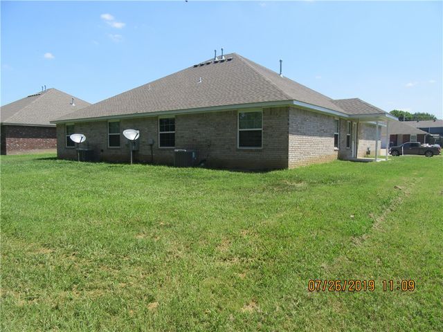 1108 A S Haden Street, Siloam Springs, AR 72761