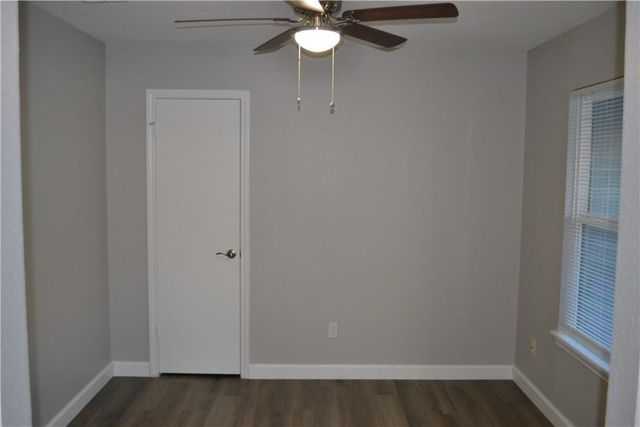 5909 Jacob GLN, Austin, TX 78727