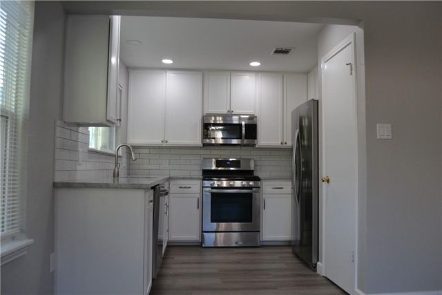 5909 Jacob GLN, Austin, TX 78727