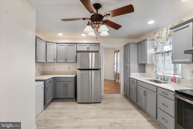 1024 POPE AVE, Hagerstown, MD 21740