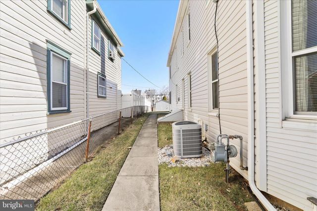 1024 POPE AVE, Hagerstown, MD 21740