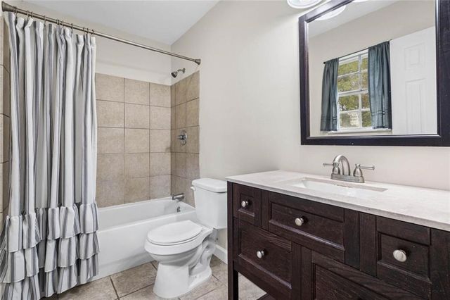 3221 Meadow Lane, Mobile, AL 36618