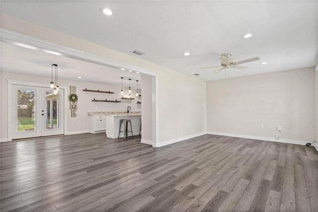 3221 Meadow Lane, Mobile, AL 36618