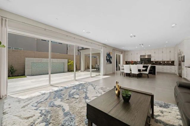 231 Huckleberry, Lake Forest, CA 92630