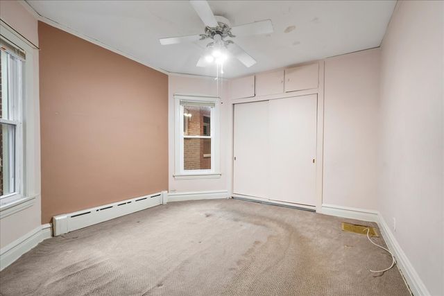 6520 N Fairfield Avenue, Chicago, IL 60645