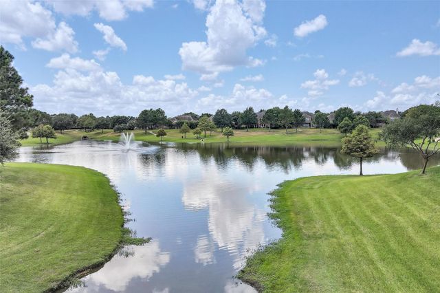 9911 Rollinson Park Drive, Spring, TX 77379