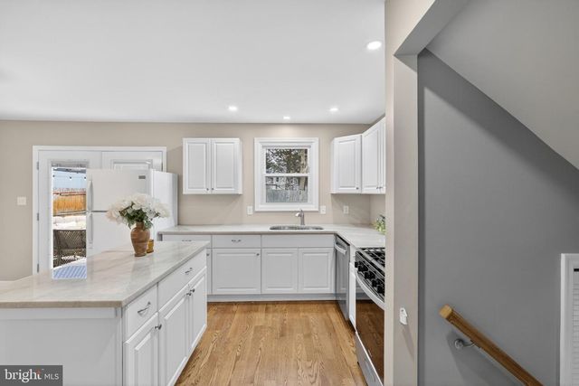 403 BINSTEAD AVE, Wilmington, DE 19804