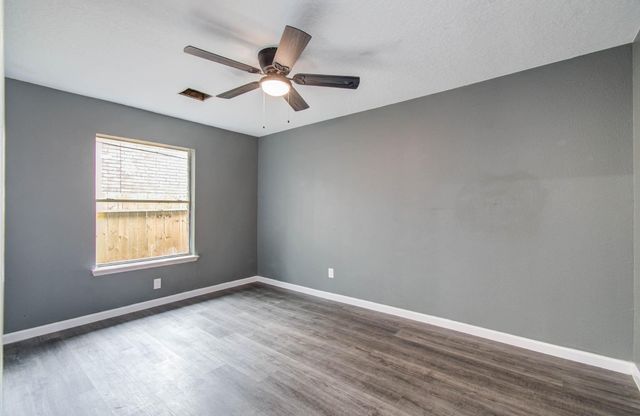 5803 Forest Timbers Dr, Humble, TX 77346