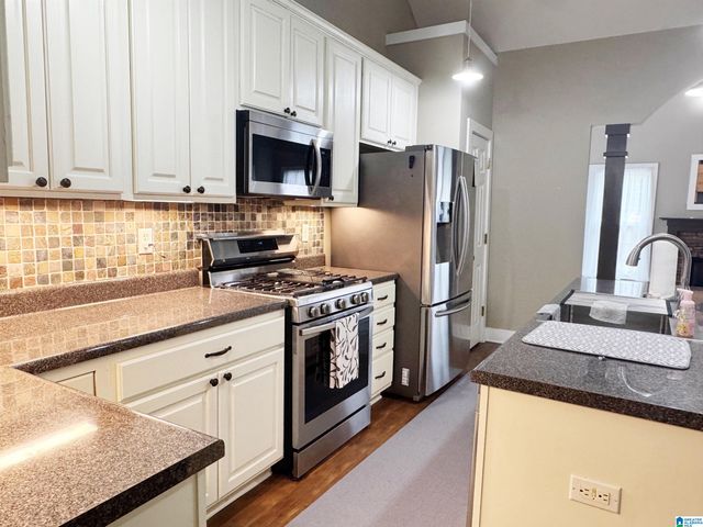 130 KING RICHARDS WAY, Calera, AL 35040