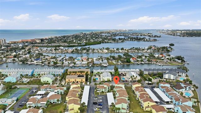 1 WINDRUSH BOULEVARD 30, Indian Rocks Beach, FL 33785