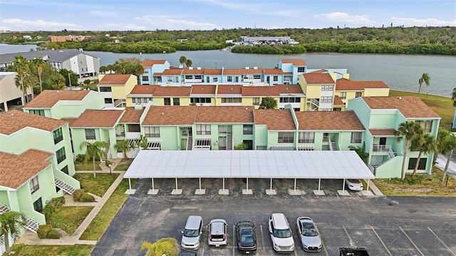 1 WINDRUSH BOULEVARD 30, Indian Rocks Beach, FL 33785