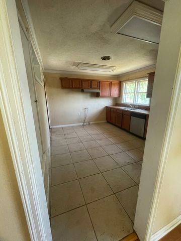 407 Overhill Rd, Knoxville, TN 37914