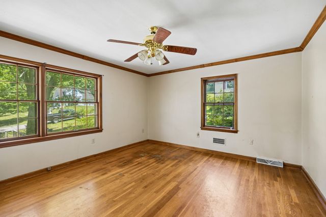 407 Overhill Rd, Knoxville, TN 37914