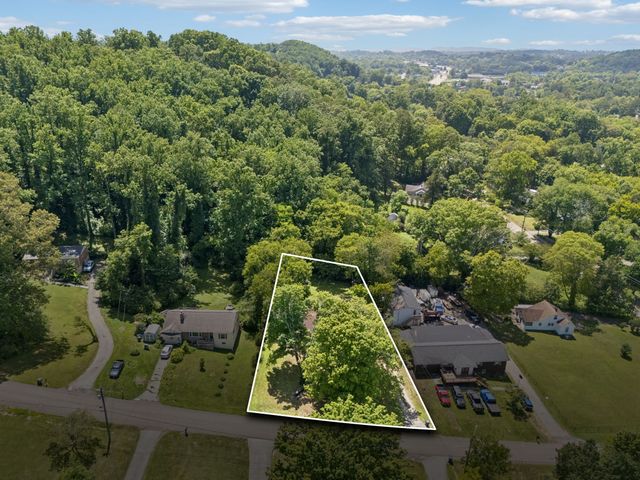 407 Overhill Rd, Knoxville, TN 37914