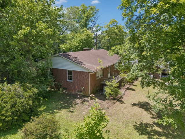 407 Overhill Rd, Knoxville, TN 37914