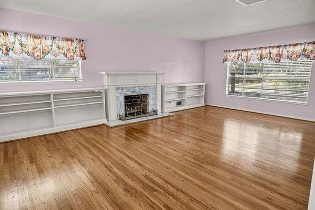 1236 W Scott Avenue, Fresno, CA 93711