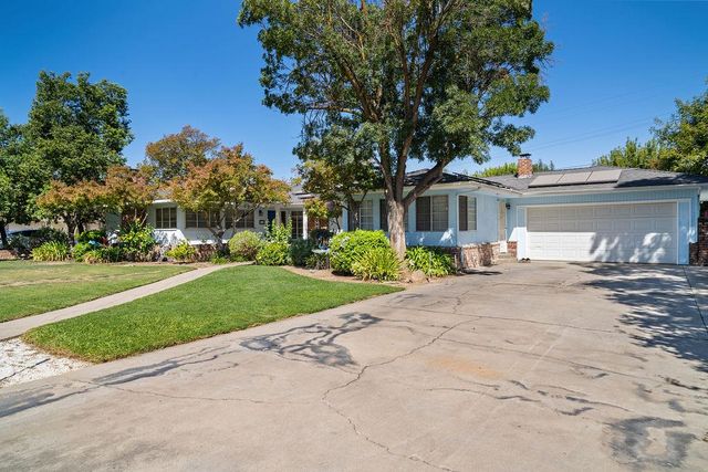 1236 W Scott Avenue, Fresno, CA 93711