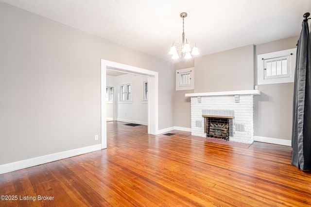 1432 S 6th St, Louisville, KY 40208