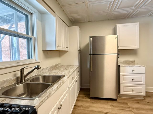 1432 S 6th St, Louisville, KY 40208