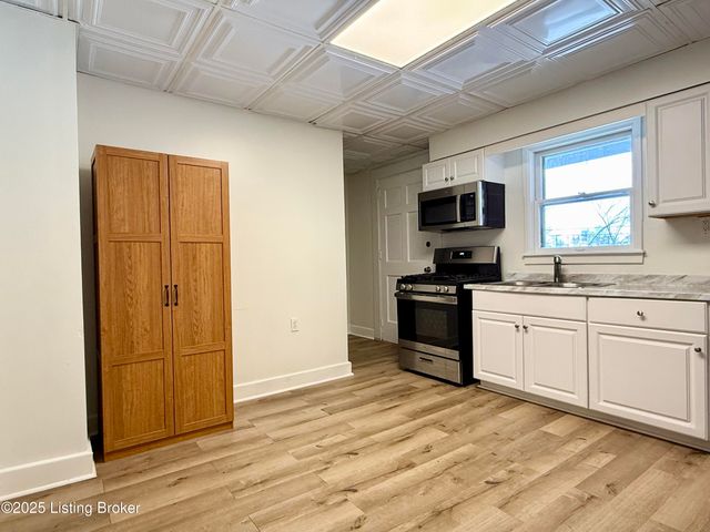 1432 S 6th St, Louisville, KY 40208