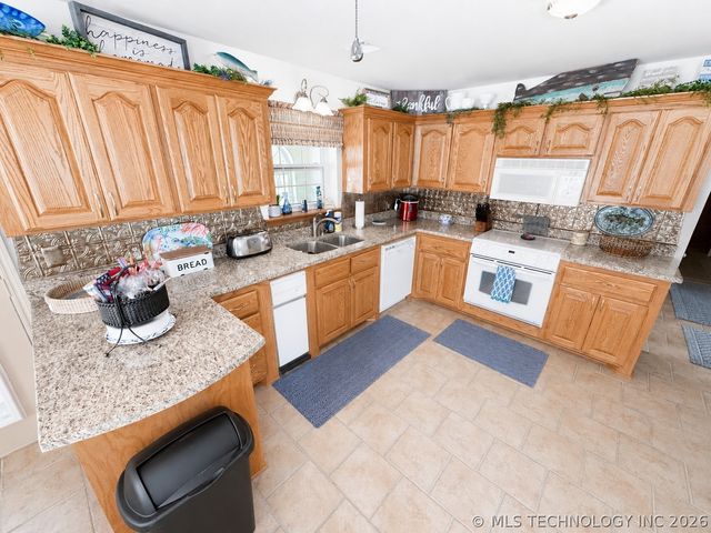 114537 Spring Creek, Eufaula, OK 74432