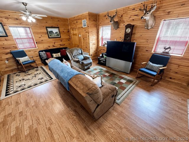 114537 Spring Creek, Eufaula, OK 74432
