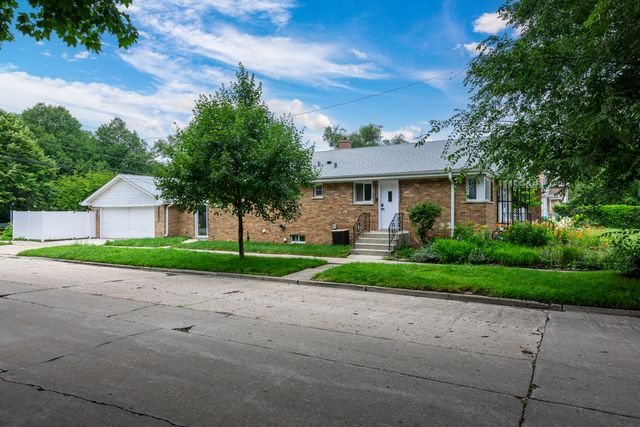 8500 Lawndale Avenue, Skokie, IL 60076